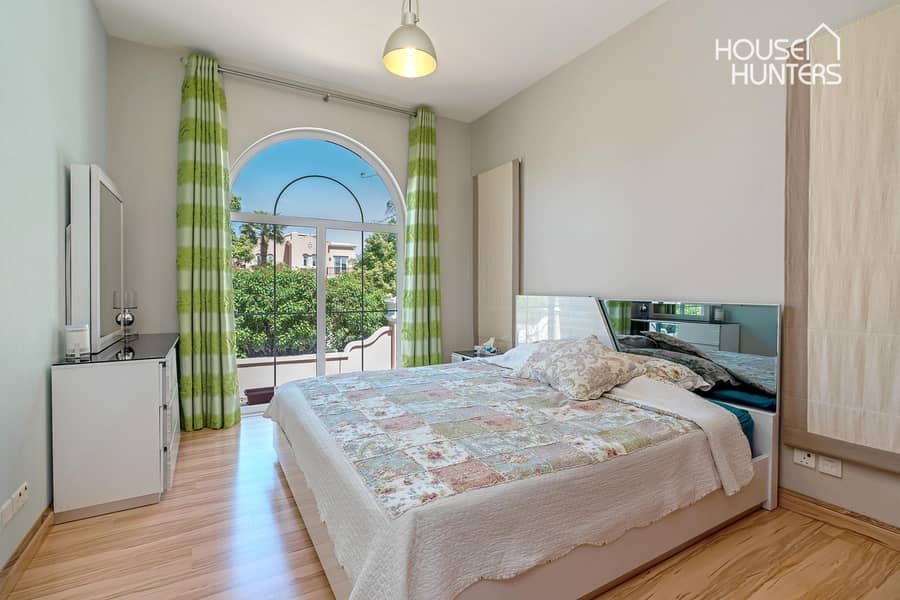 Stunning home| Large plot| Upgraded - Image 13