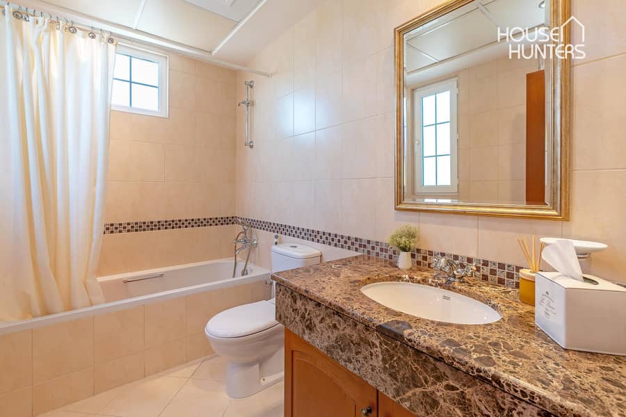 Stunning home| Large plot| Upgraded - Image 17