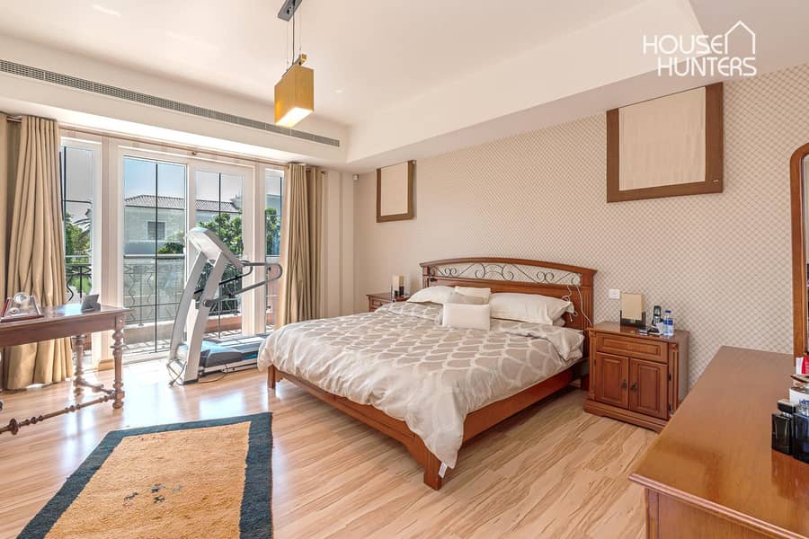 Stunning home| Large plot| Upgraded - Image 22