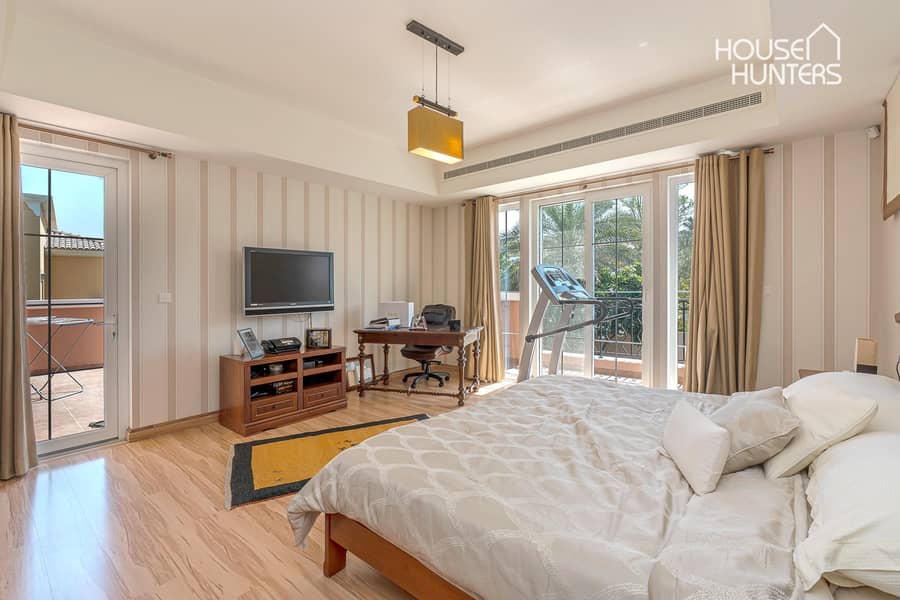 Stunning home| Large plot| Upgraded - Image 23