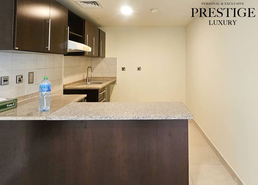 Lake View | Unfurnished | Vacant on 10th January - Image 9