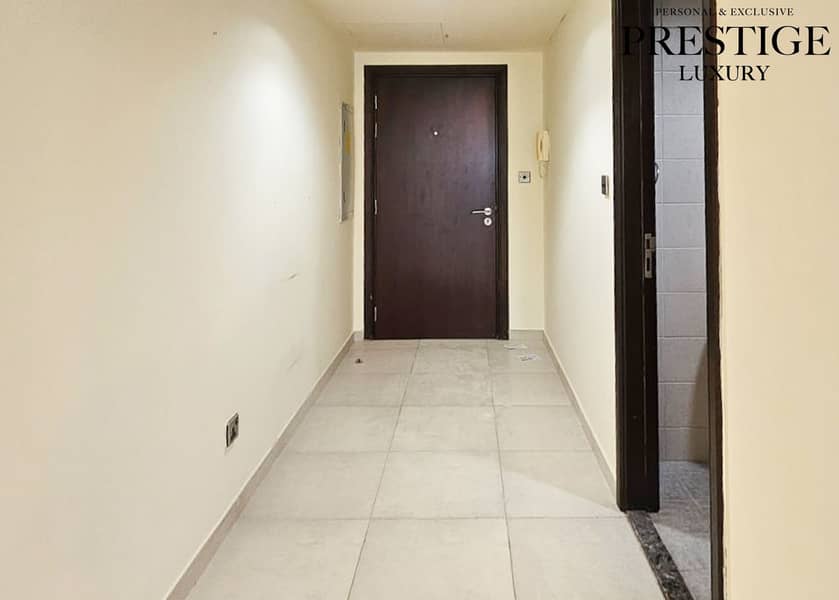 Lake View | Unfurnished | Vacant on 10th January - Image 10