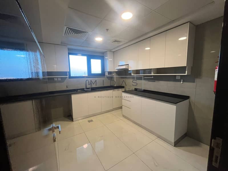 3BR/Spacious /Big Balcony/Close to Park/Close to School/Perfect for Family Living - Image 10