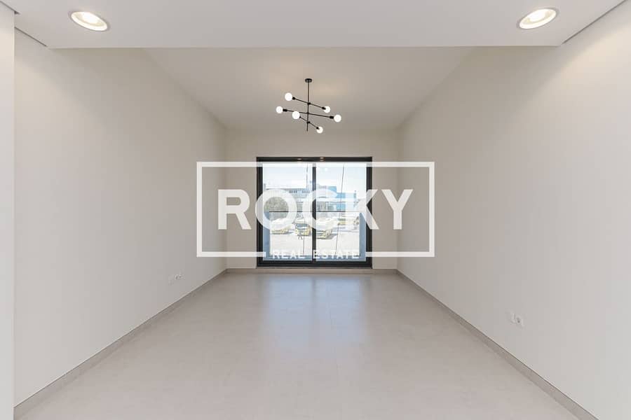 Spacious 1 B/R Apartment with Parking | Al Warqa 1