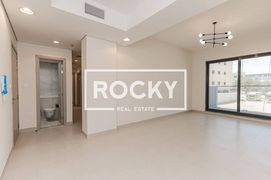 Spacious 1 B/R Apartment with Parking | Al Warqa 1