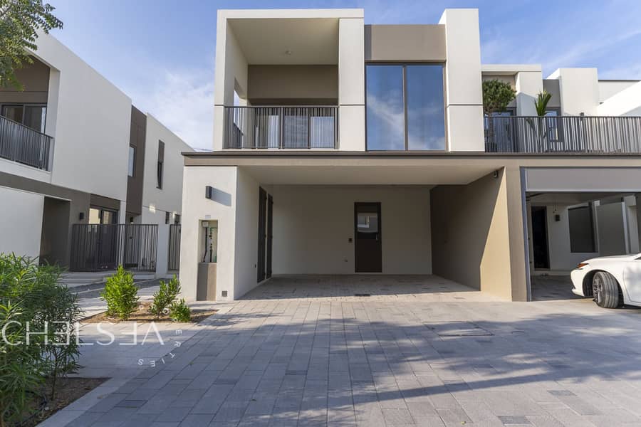 MOVE IN READY | COMMUNITY VIEW | BRAND-NEW