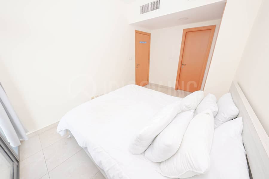 Spacious 2BR with Open Marina View | Near Metro | 125K - Image 10