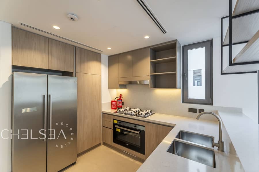 MOVE IN READY | COMMUNITY VIEW | BRAND-NEW