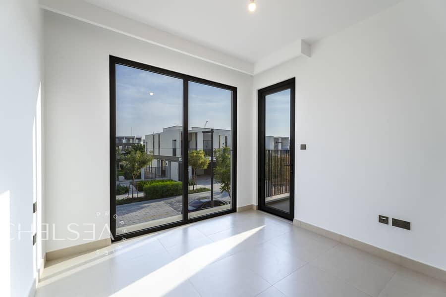 MOVE IN READY | COMMUNITY VIEW | BRAND-NEW - Image 11