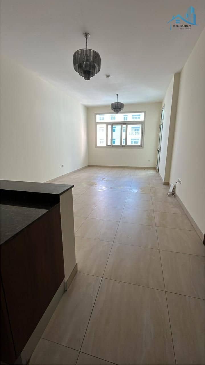 Sami furnished 1bhk Chiller free near metro