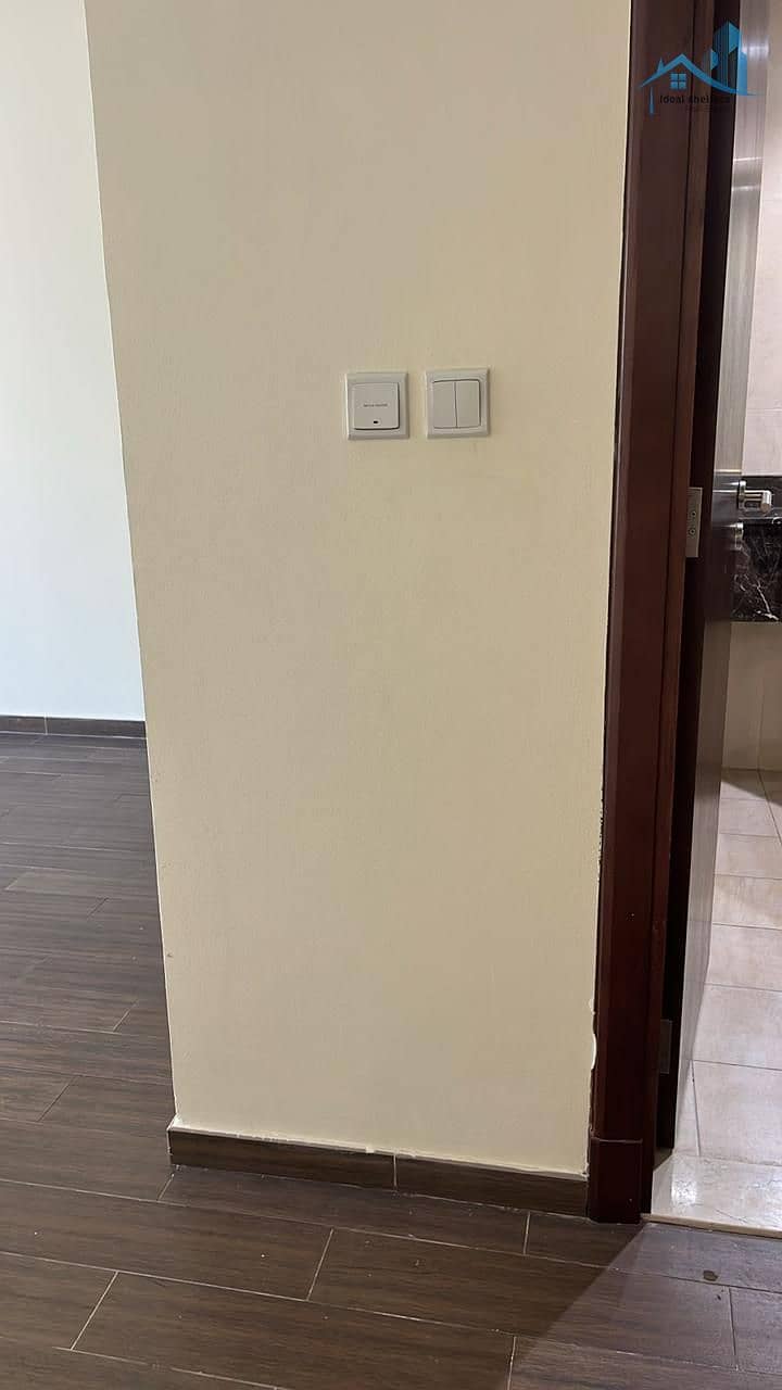 Sami furnished 1bhk Chiller free near metro