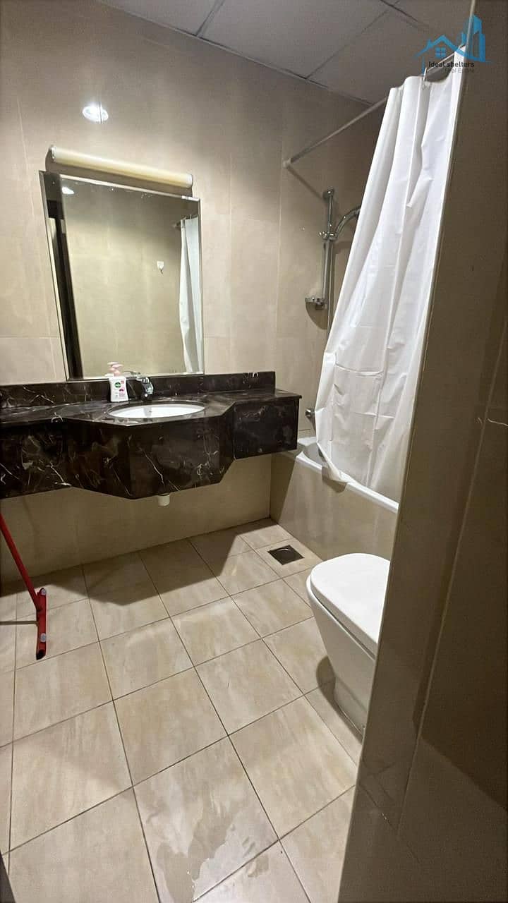 Sami furnished 1bhk Chiller free near metro - Image 7