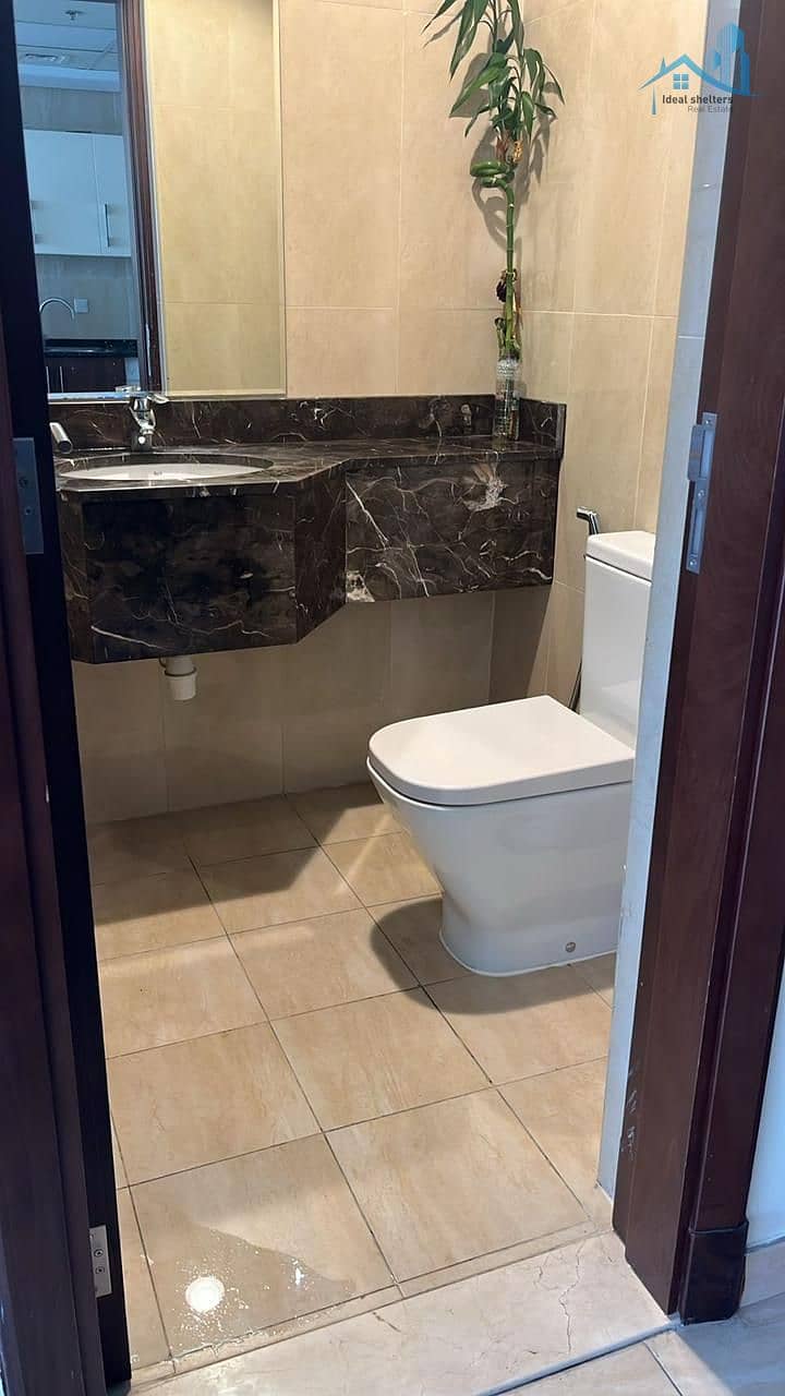 Sami furnished 1bhk Chiller free near metro - Image 8