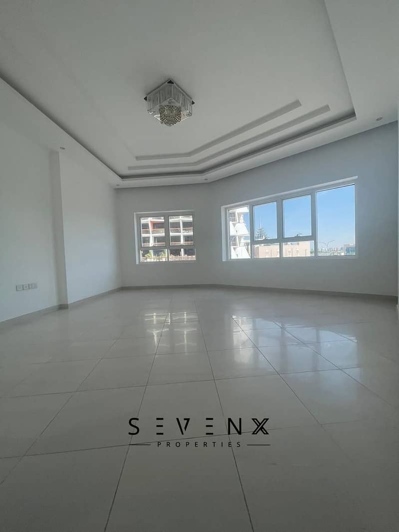 Large 3BR | Walk-In Closet | Bright Layout