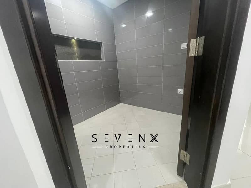 Large 3BR | Walk-In Closet | Bright Layout - Image 11