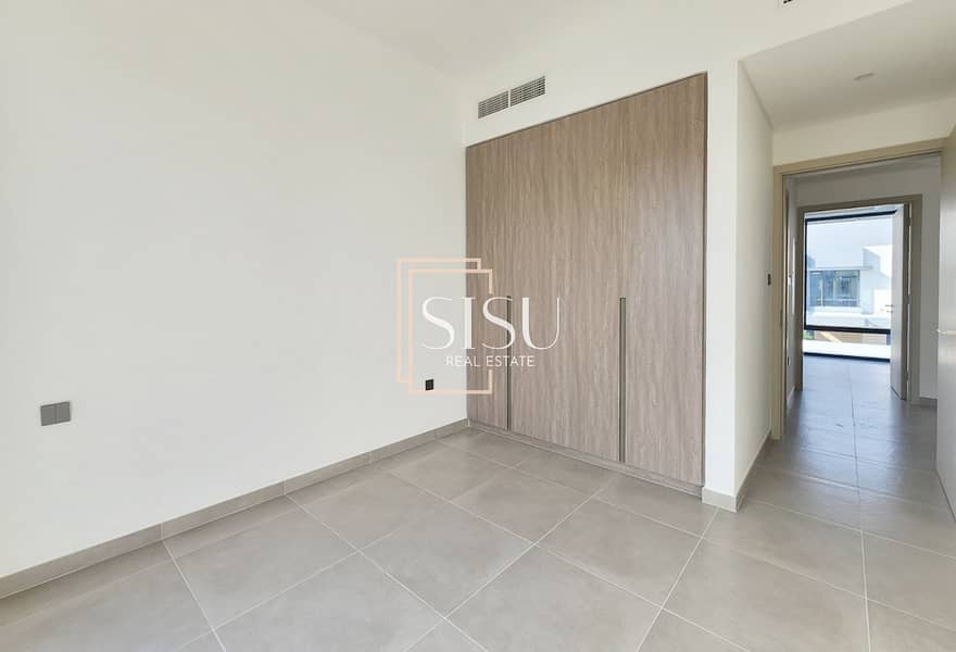 Single Row | Prime Location | Pool Facing - Image 11