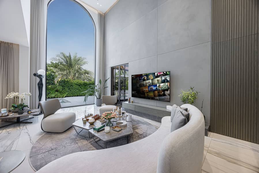 Exclusive | Fully Renovated | Prime Location - Image 8