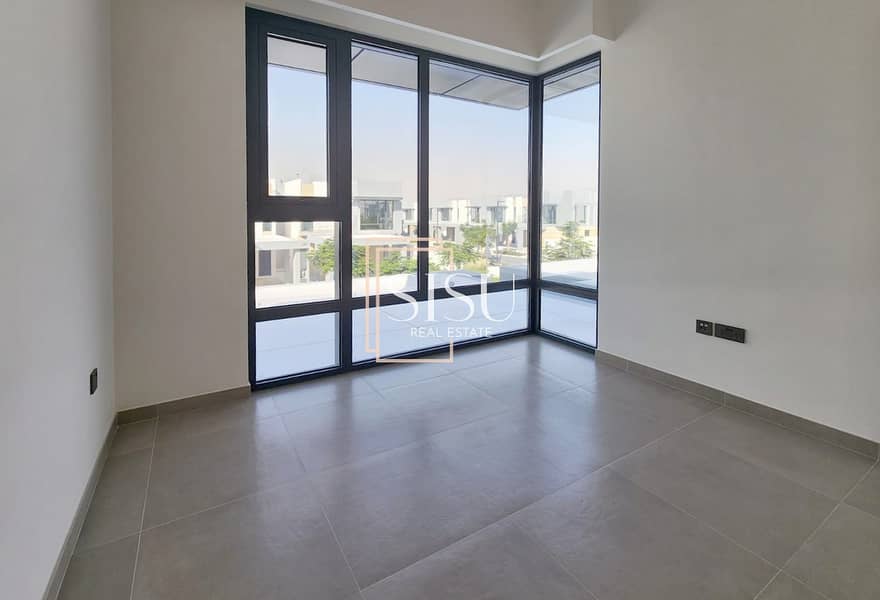 Green Belt | Single Row | Close to Amenities | Exclusive - Image 11