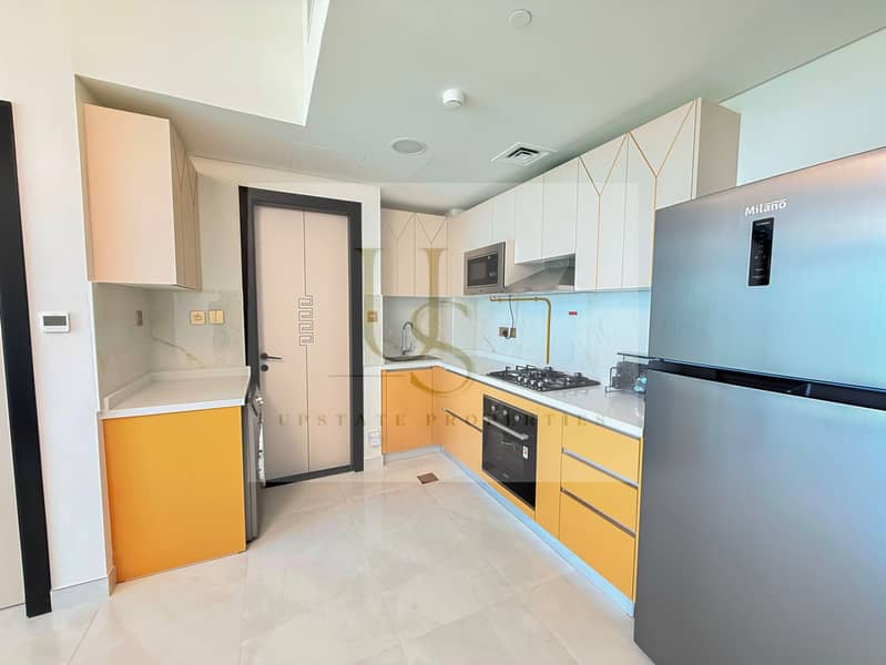 HIGH FLOOR | UNOBSTRUCTED VIEW | EQUIPPED KITCHEN - Image 8