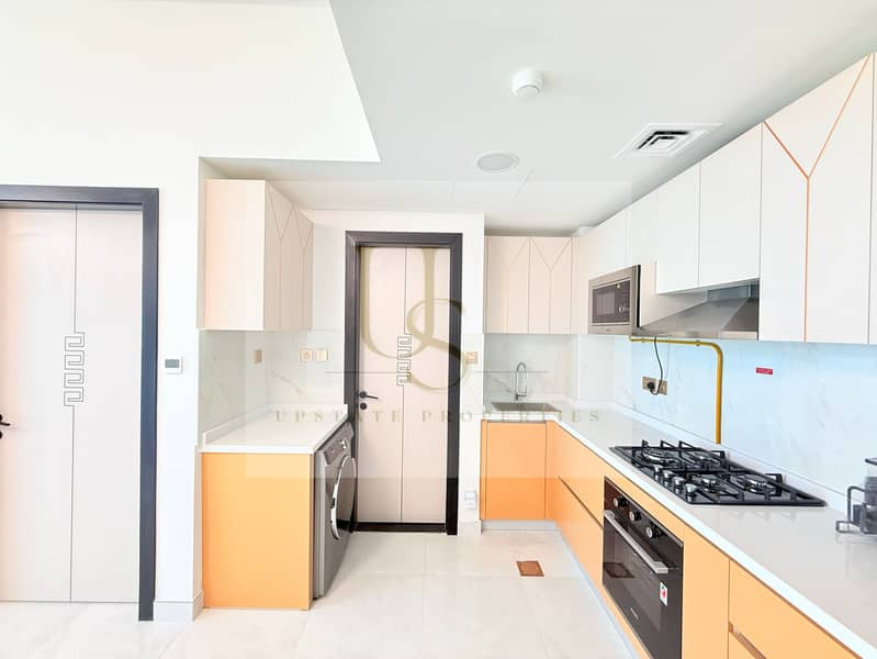 HIGH FLOOR | UNOBSTRUCTED VIEW | EQUIPPED KITCHEN - Image 9