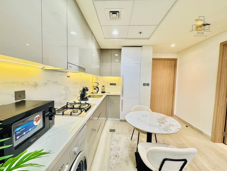 Full Luxury Furnished | Premium 1 B/R | Chiller Free | All Amenities | Pool View - Image 6