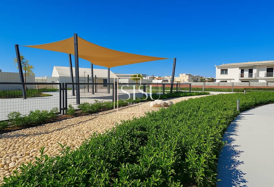 Big Plot | Facing Water Canal | Community Expert - Image 33