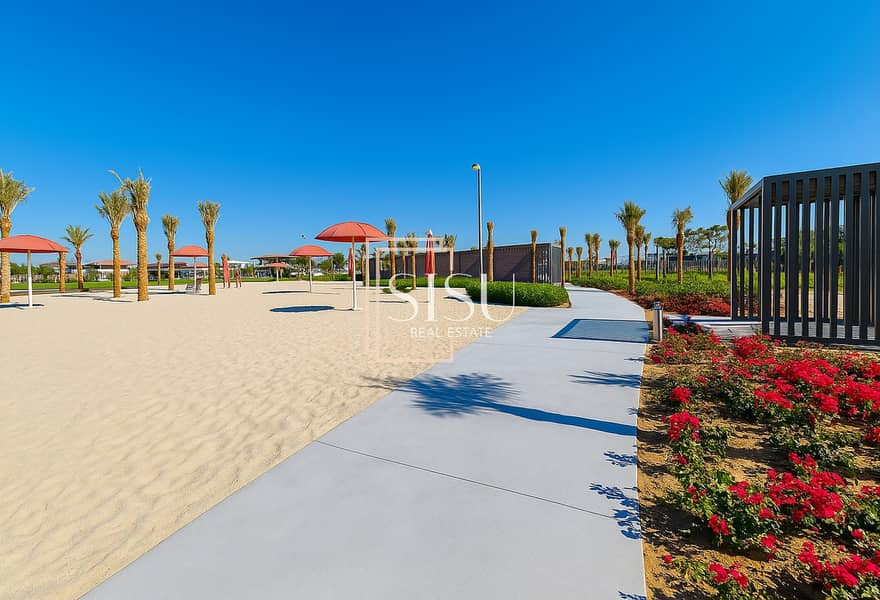 Big Plot | Facing Water Canal | Community Expert - Image 38