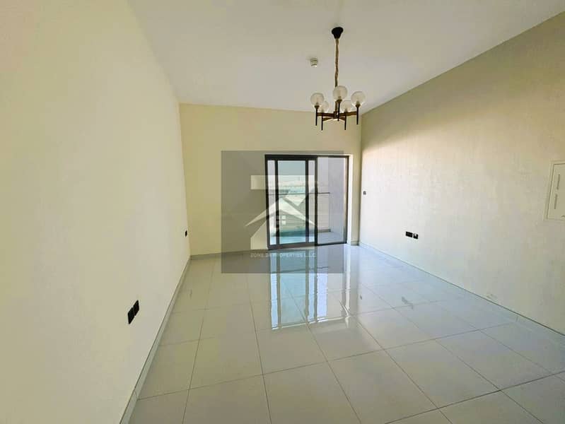 Available 25 Dec | Modern Studio | With Kitchen Appliances