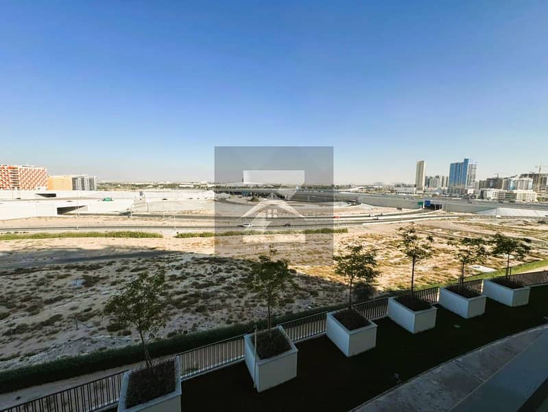 Available 25 Dec | Modern Studio | With Kitchen Appliances - Image 9