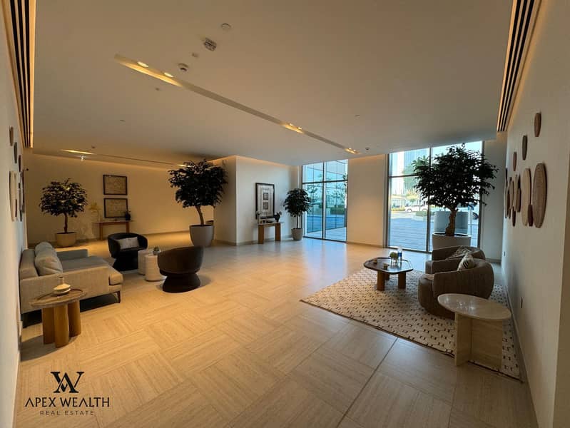 Zabeel view I Unfurnished | Mid floor