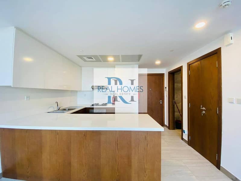 Spacious | Park View | Unfurnished | Ready to Move - Image 8