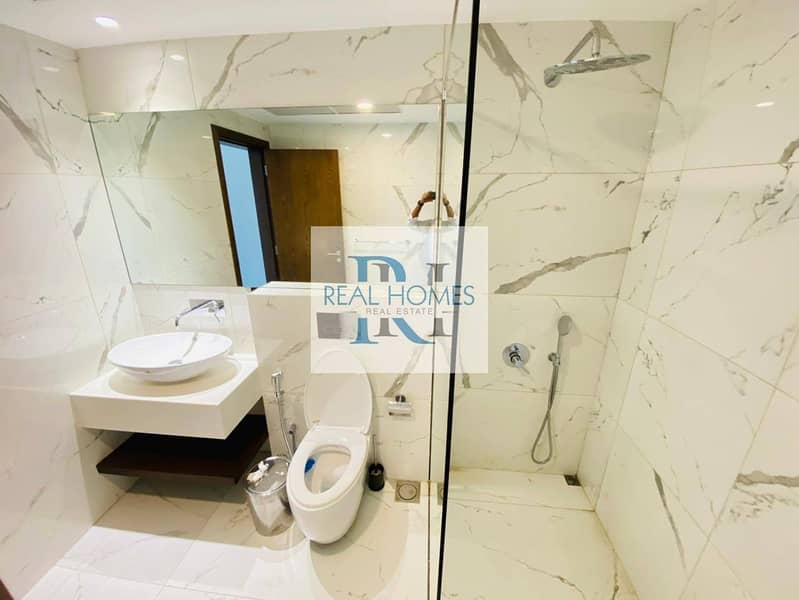 Spacious | Park View | Unfurnished | Ready to Move - Image 11