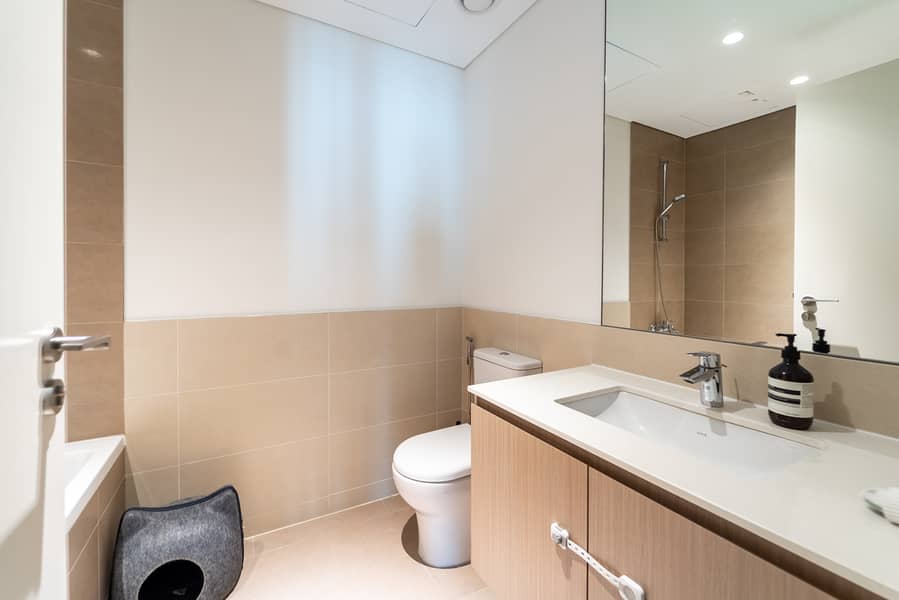 High Floor | Boulevard View | Vacant Now - Image 10