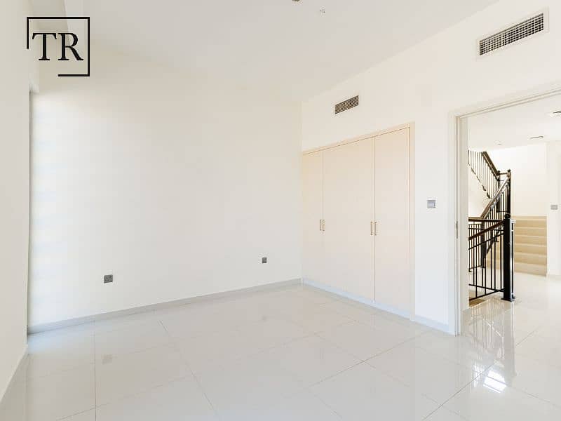 Nature-Inspired | Top Notch Amenities | Single Row - Image 6