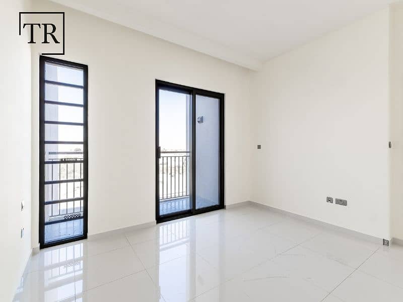 Nature-Inspired | Top Notch Amenities | Single Row - Image 7