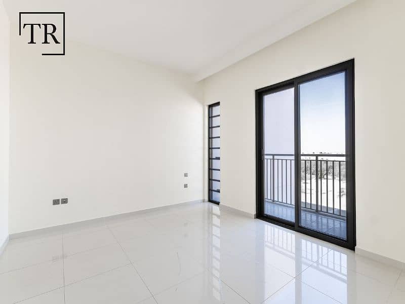 Nature-Inspired | Top Notch Amenities | Single Row - Image 8