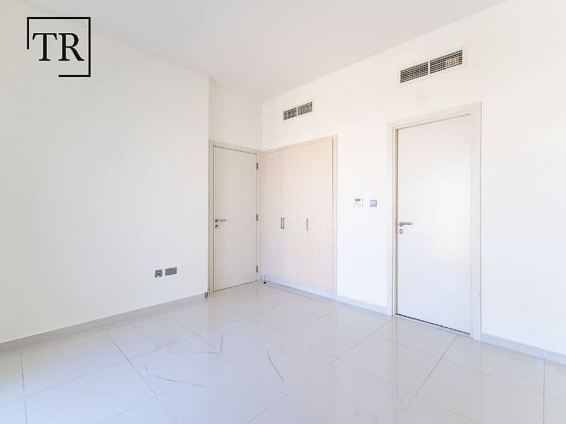 Nature-Inspired | Top Notch Amenities | Single Row - Image 11