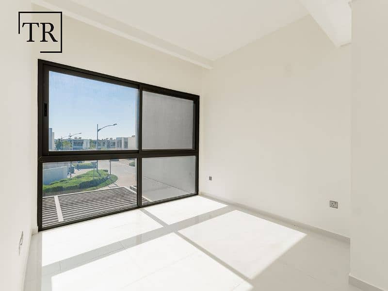 Nature-Inspired | Top Notch Amenities | Single Row - Image 13