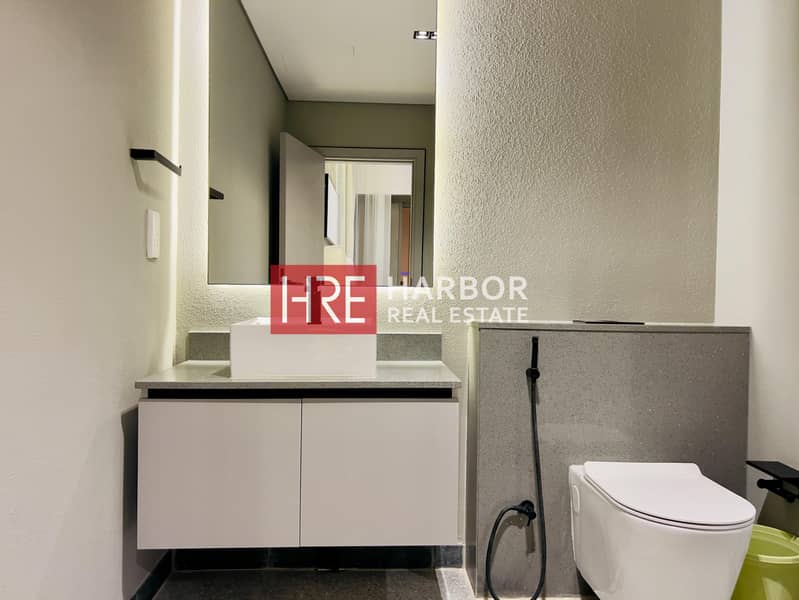 Spacious Layout | Prime Location | Elegant - Image 16