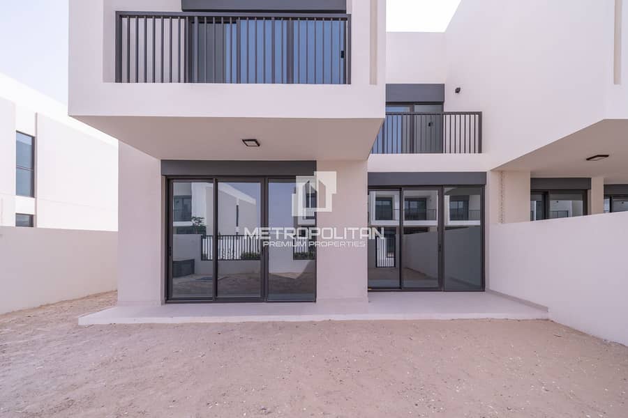 Spacious Layout | Vacant | Prime Location - Image 12