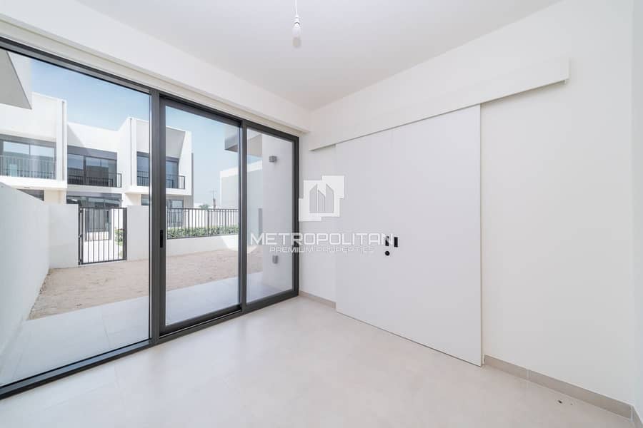 Spacious Layout | Vacant | Prime Location - Image 35