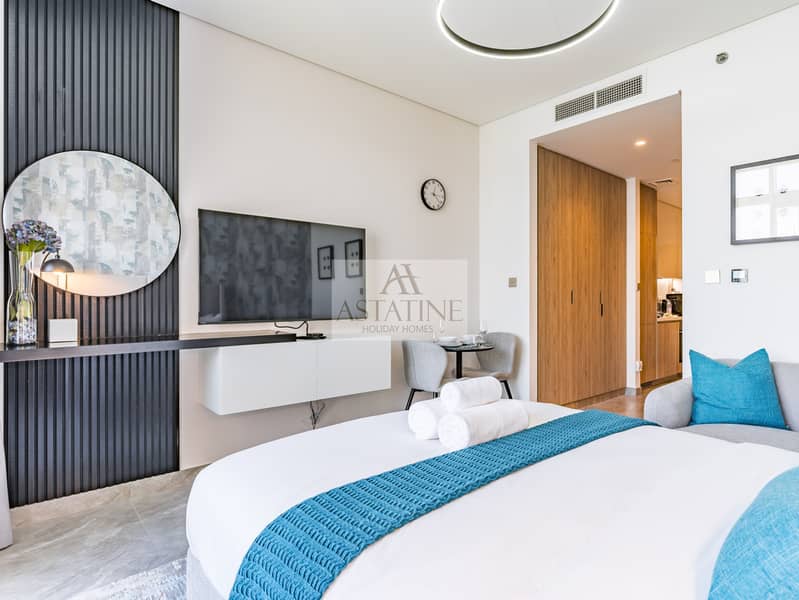 Modern Peninsula One Studio-Burj & Canal Views