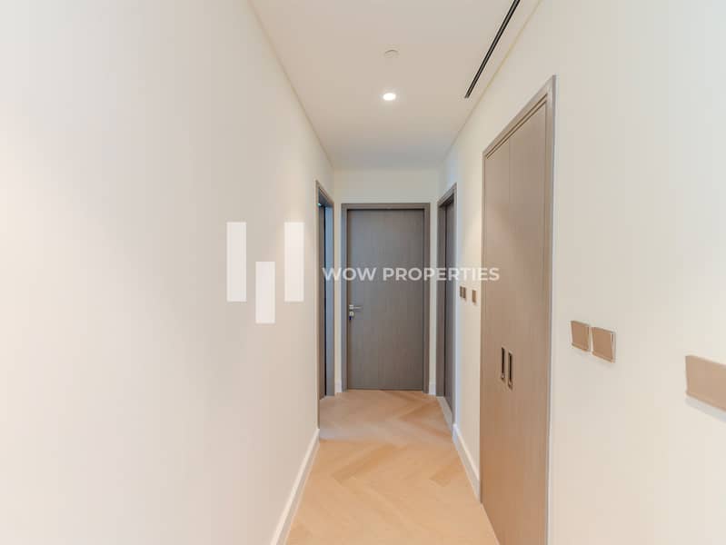 Full Burj Khalifa View | Prime Location | Vacant - Image 18