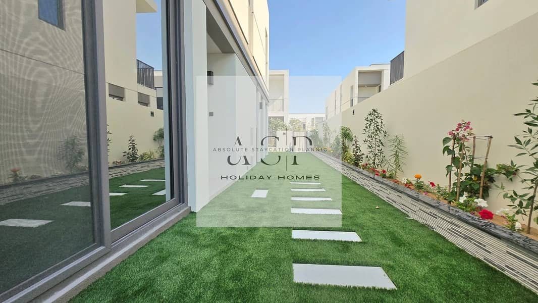 Spacious New 4 Bedroom Villa | Prime Location | Near Community Facilities