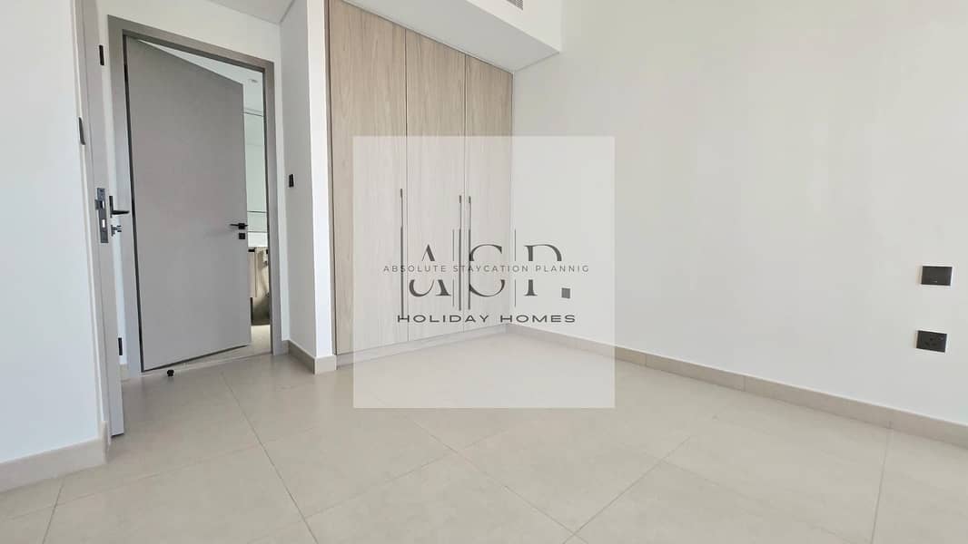 Spacious New 4 Bedroom Villa | Prime Location | Near Community Facilities - Image 15