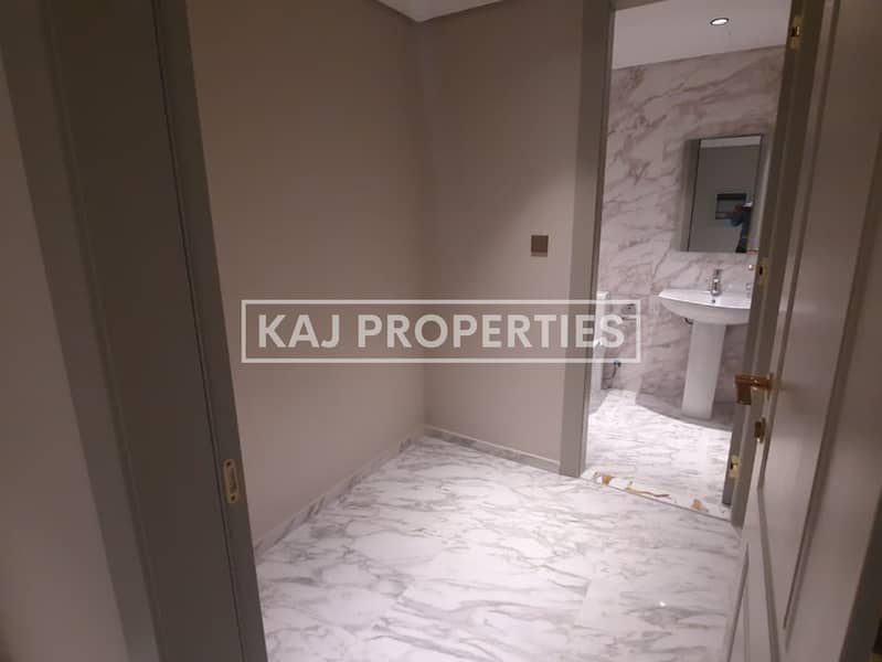 2 PLUS MAID ROOM | VASTU| NEXT TO METRO - Image 15