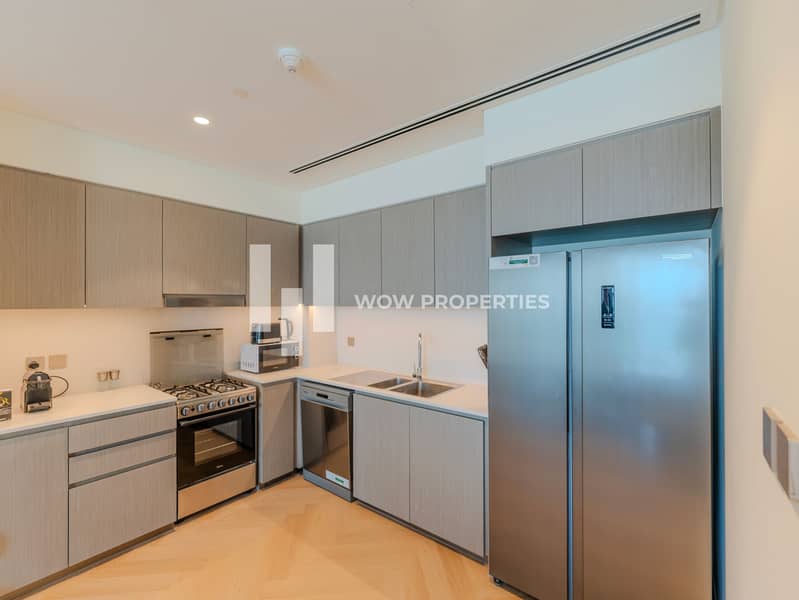 Full Burj Khalifa View | Prime Location | Vacant - Image 10