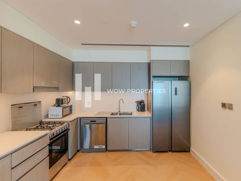 Full Burj Khalifa View | Prime Location | Vacant - Image 11