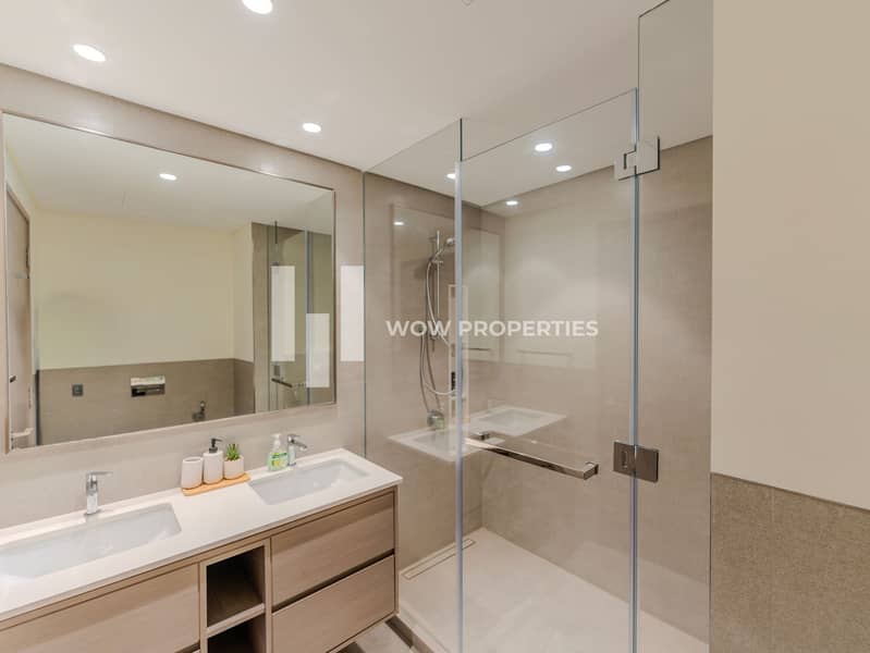 Full Burj Khalifa View | Prime Location | Vacant - Image 31