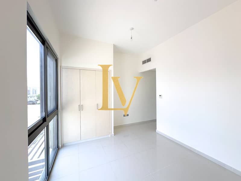 3 BR + Maid | Corner Unit | Vacant Soon | Near Gate - Image 12